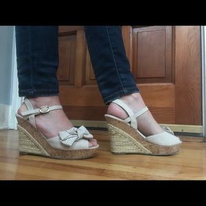 Chase and Chloe espadrille wedge heels size 7